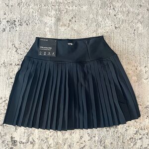 Black Tennis Skirt // YPB by A&F